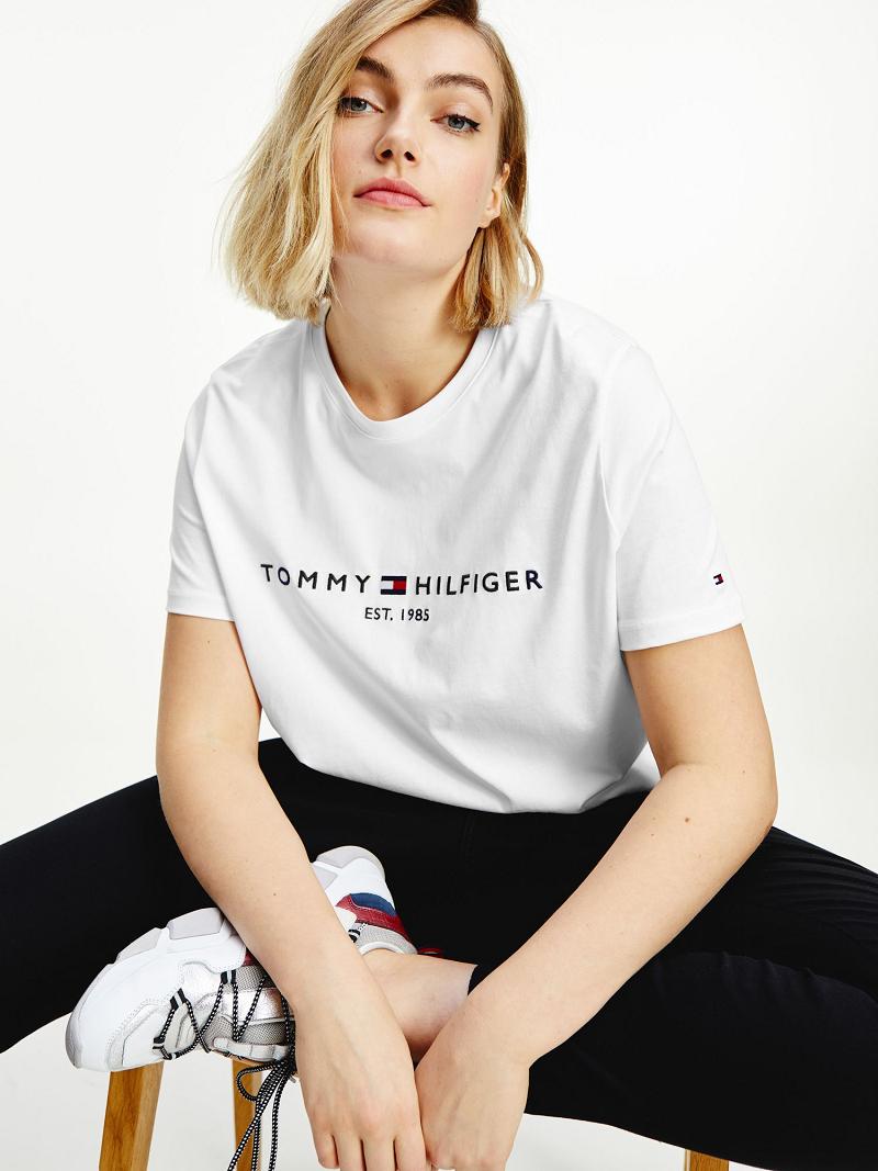 Női Tommy Hilfiger Curve Hilfiger Crewneck Póló Fehér | HU 440GSO